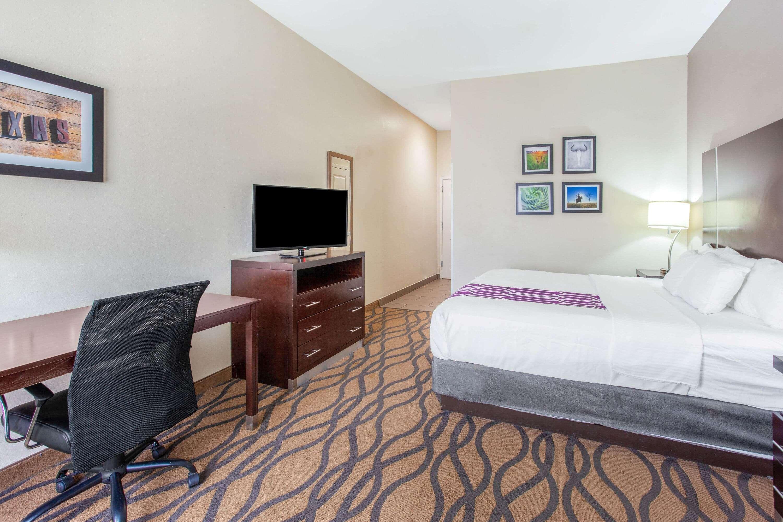 La Quinta By Wyndham Luling Hotel Exterior photo