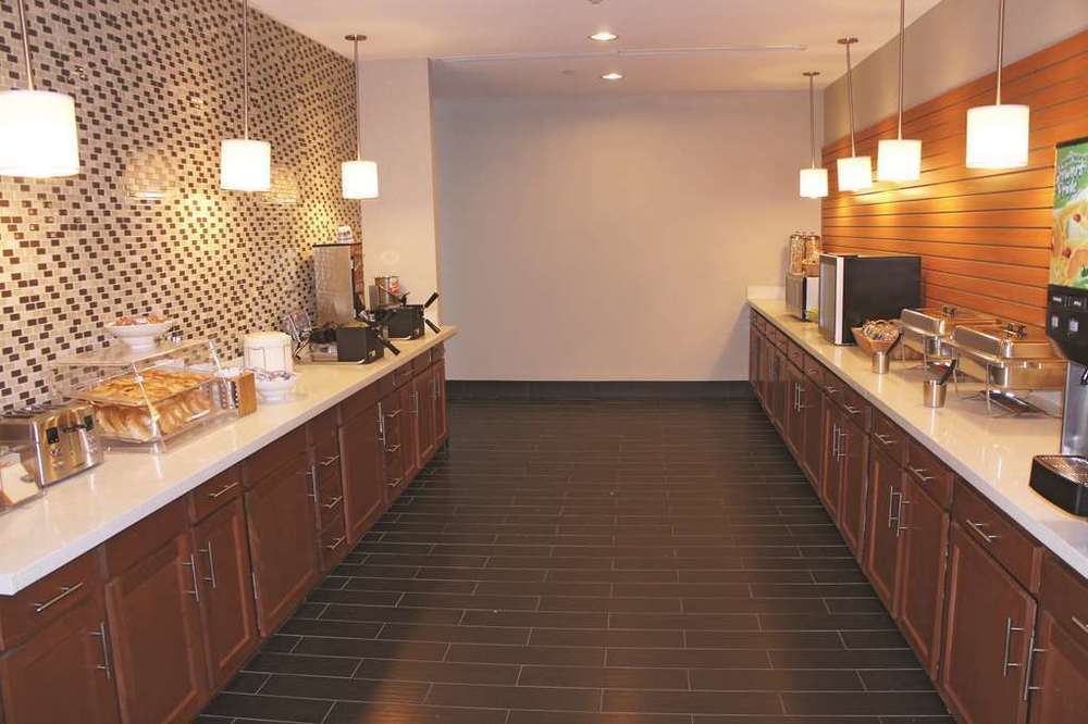 La Quinta By Wyndham Luling Hotel Facilities photo